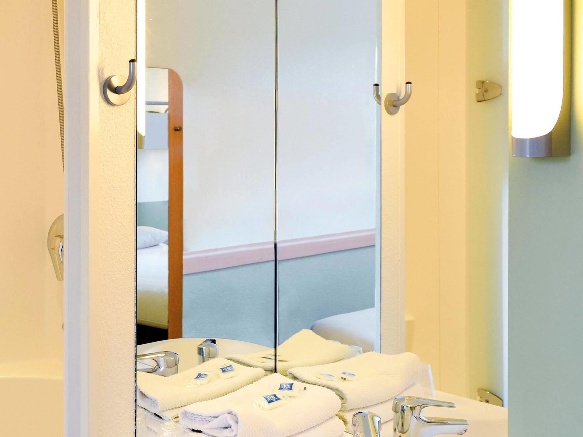 Ibis Budget Orleans Sud Comet Εξωτερικό φωτογραφία