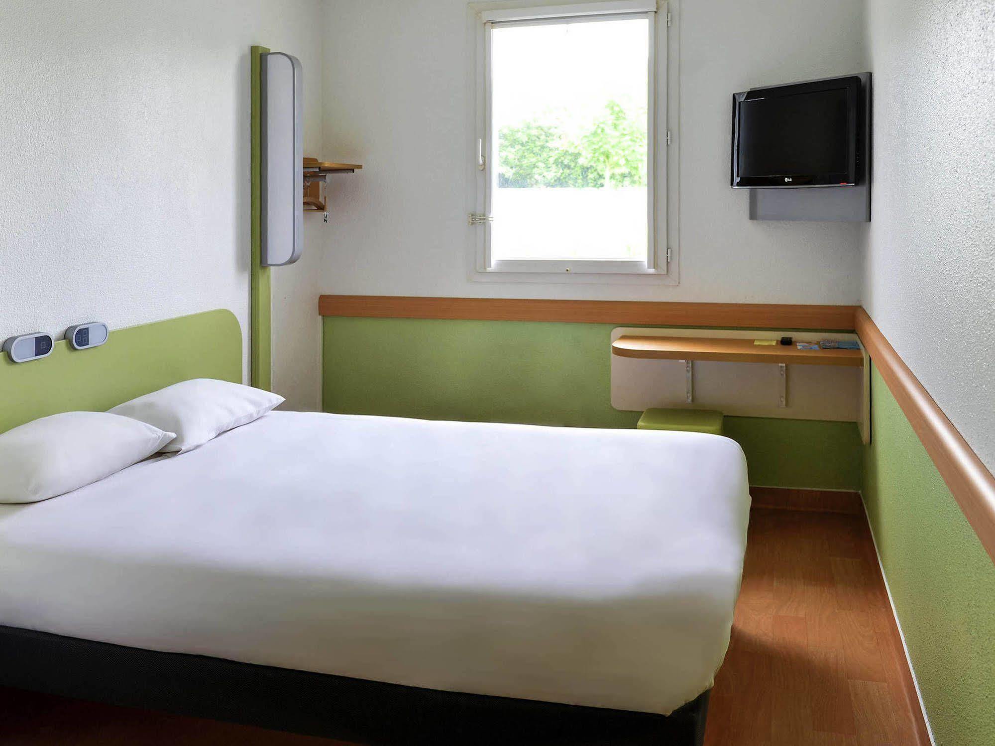 Ibis Budget Orleans Sud Comet Εξωτερικό φωτογραφία
